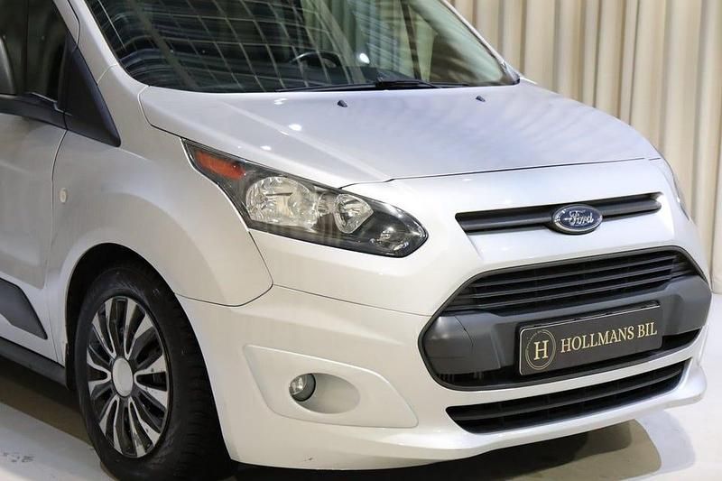 Begagnad Ford Tourneo Connect 120 HK (88 kW) 2017 Grå Minibuss