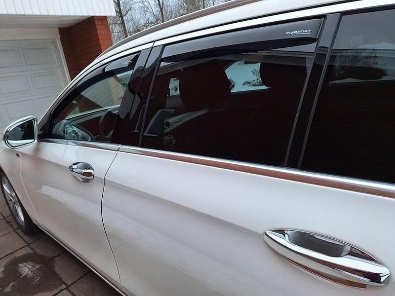 Begagnad Mercedes E200 150 HK (110 kW) 2018 Polarvit