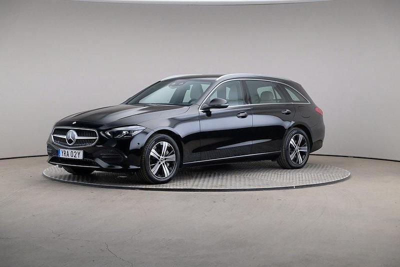Svart Begagnad 2022 Mercedes C300e Avantgarde Kombi | 409 000 kr (Bra pris) - Bild 1/4