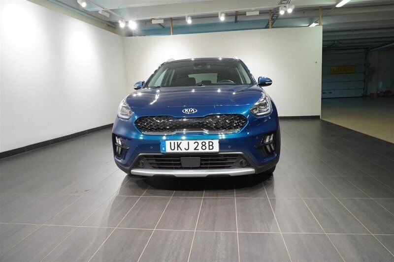 Blå/lila Begagnad 2021 Kia Niro Advance SUV | 249 800 kr (Marknadspris) - Bild 1/3