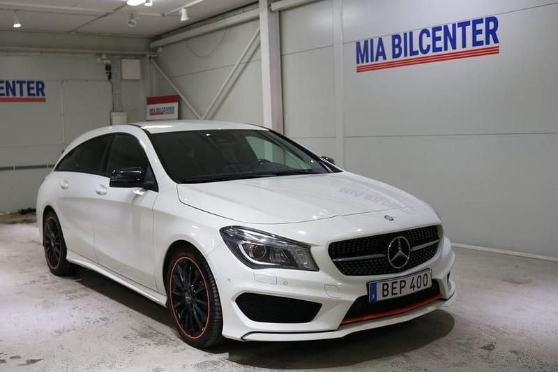 Vit Begagnad 2015 Mercedes CLA220 Shooting Brake AMG Kombi | 139 900 kr (Superpris) - Bild 1/3