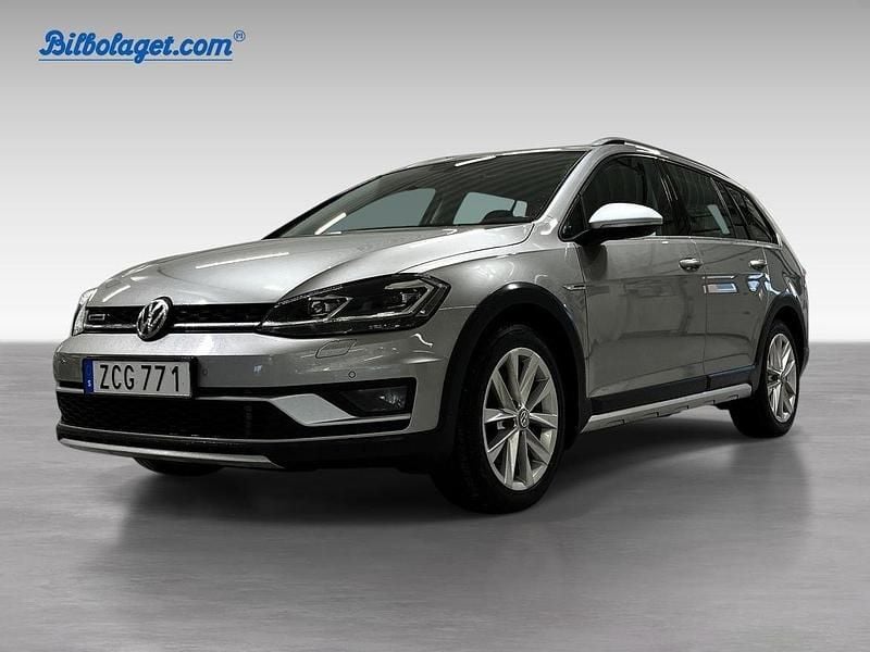 Silver Begagnad 2018 VW Golf Alltrack Kombi | 199 900 kr (Marknadspris) - Bild 1/4