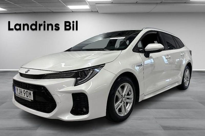 Vit Begagnad 2021 Suzuki Swace Kombi | 175 300 kr (Marknadspris) - Bild 1/4