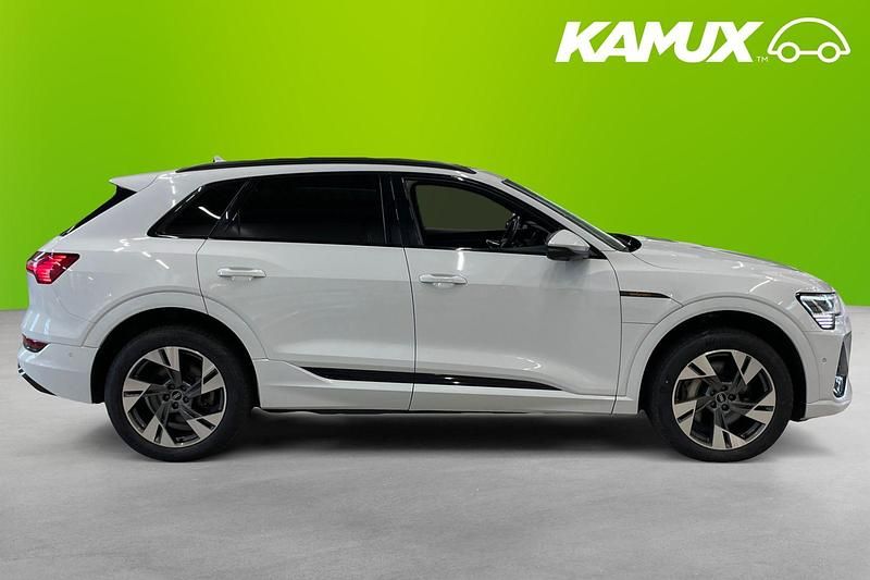 Begagnad Audi e-tron S-Line 300 kW (408 HK) 2022 Vit SUV