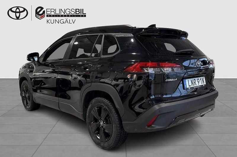 Begagnad Toyota Corolla Cross Plus 200 HK (147 kW) 2022 Svart SUV