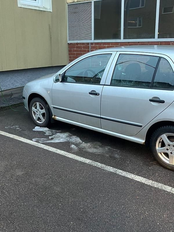 Begagnad Skoda Fabia 75 HK (55 kW) 2006 Silver