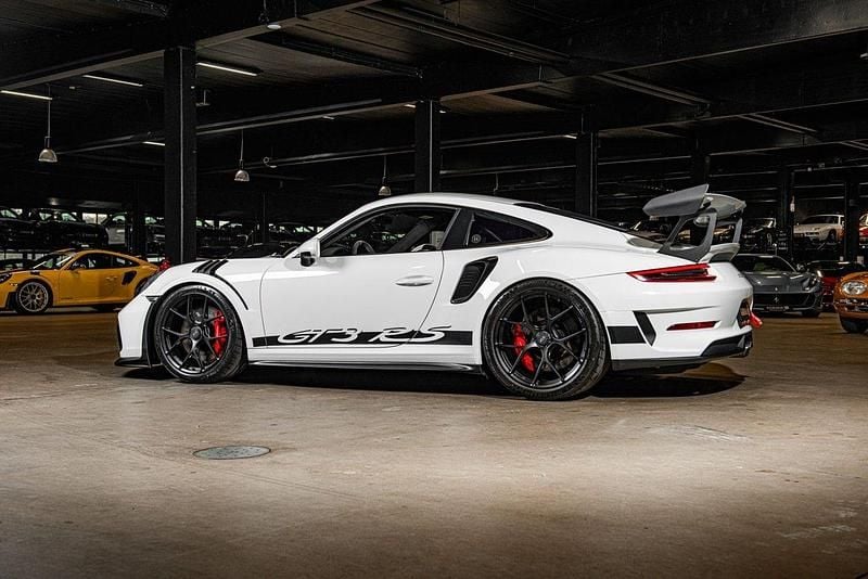 Begagnad Porsche 911 GT3 RS 520 HK (382 kW) 2019 Vit Sportkupé