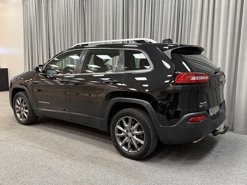 Begagnad Jeep Cherokee Longitude 170 HK (125 kW) 2015 Grön SUV