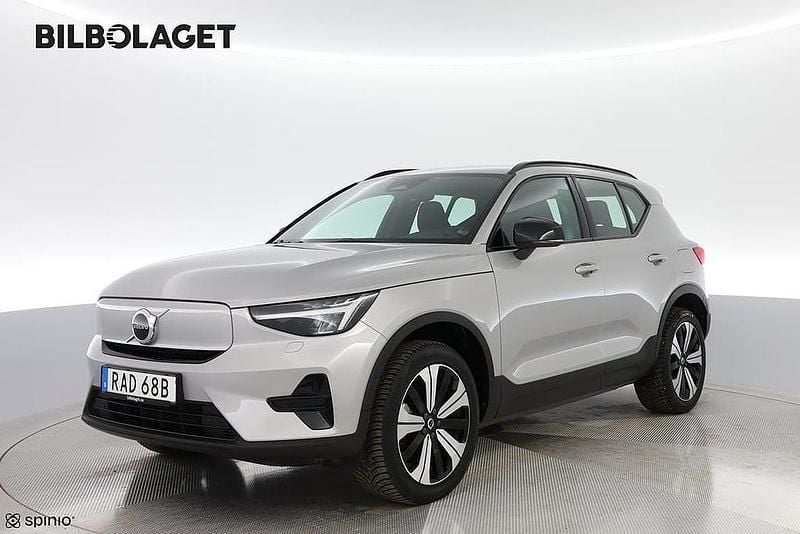 Silver Begagnad 2022 Volvo XC40 Core SUV | 339 800 kr (Marknadspris) - Bild 1/4