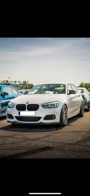 Vit Begagnad 2019 BMW M140 M Sport Halvkombi | 429 000 kr (Dyr) - Bild 1/4