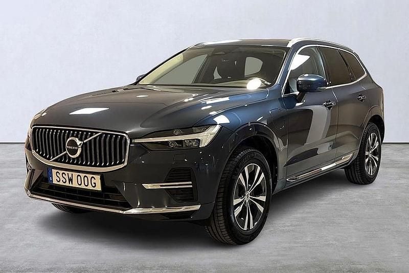 Blå Begagnad 2022 Volvo XC60 Core SUV | 339 900 kr (Marknadspris) - Bild 1/4