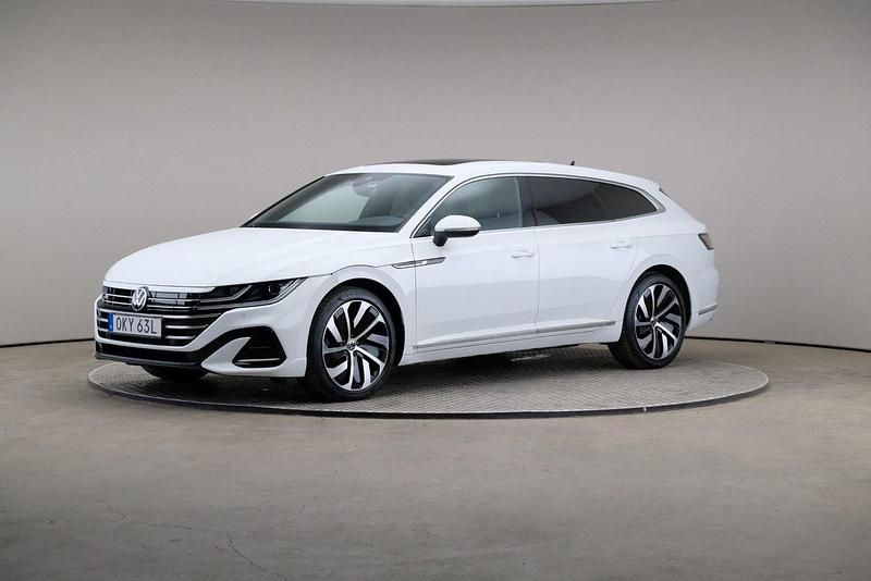 Vit (pure white (solid)) Begagnad 2021 VW Arteon R-line Kombi | 309 000 kr (Marknadspris) - Bild 1/4