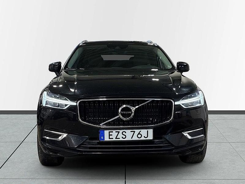 Begagnad Volvo XC60 Momentum 303 HK (222 kW) 2020 Svart SUV