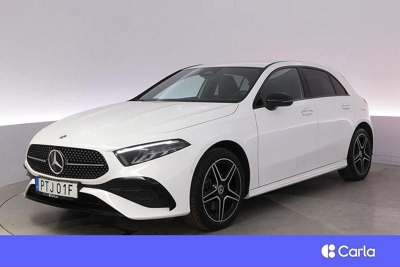 Vit Begagnad 2023 Mercedes A250 AMG Halvkombi | 359 900 kr (Marknadspris) - Bild 1/4