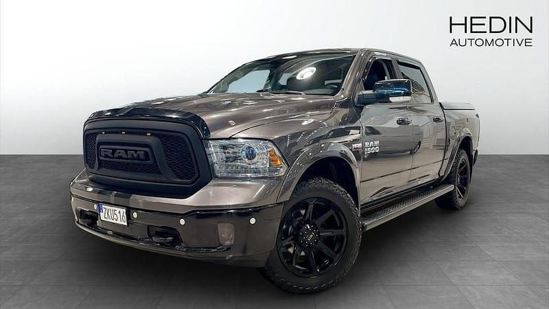 Grå Begagnad 2018 Dodge Ram Pickup | 420 900 kr (Marknadspris) - Bild 1/4
