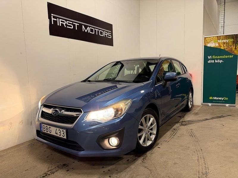 Blå Begagnad 2014 Subaru Impreza Halvkombi | 119 990 kr (Marknadspris) - Bild 1/4