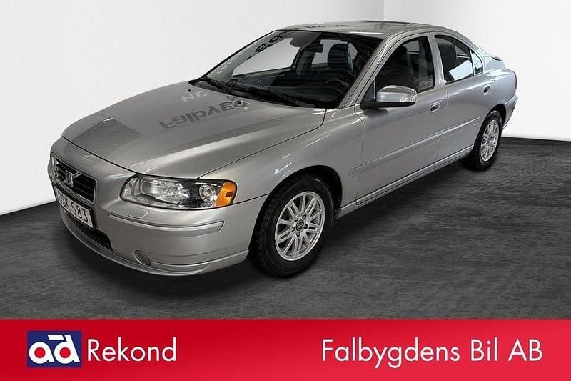 Begagnad Volvo S60 170 HK (125 kW) 2008 Silver Sedan