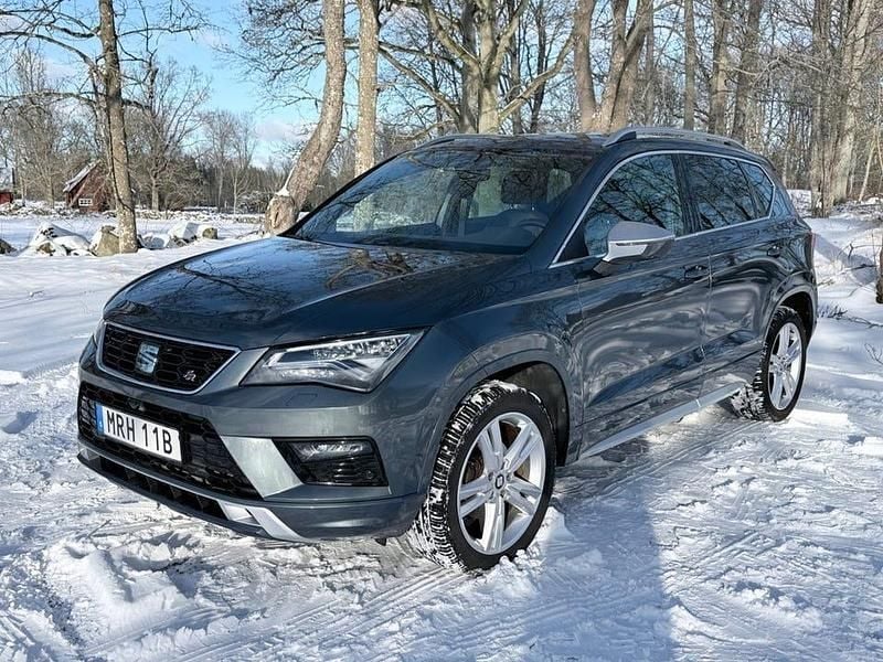 Grå Begagnad 2019 Seat Ateca Beats SUV | 169 800 kr (Superpris) - Bild 1/4