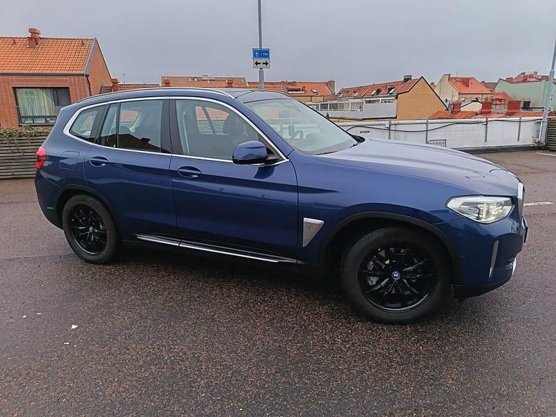 Begagnad BMW iX3 210 kW (286 HK) 2021 SUV