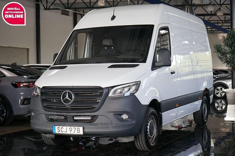 Vit Begagnad 2022 Mercedes Sprinter Van | 349 500 kr (Bra pris) - Bild 1/4