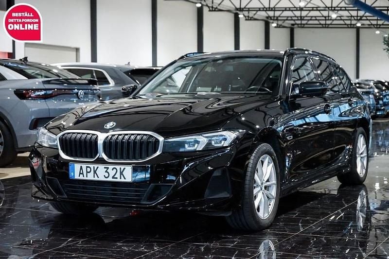 Begagnad BMW 330 292 HK (214 kW) 2023 Svart Kombi