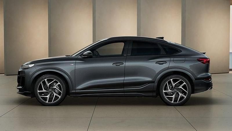 Ny Audi Q6 Sportback e-tron S-Line 284 kW (387 HK) 2025 Grå SUV