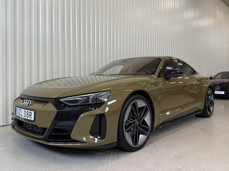 Grön Begagnad 2022 Audi RS e-tron GT Premium Sedan | 819 000 kr - Bild 1/4