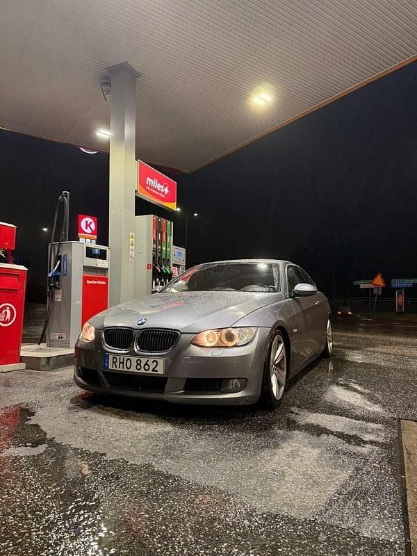 Begagnad BMW 335 306 HK (225 kW) 2007 Cab