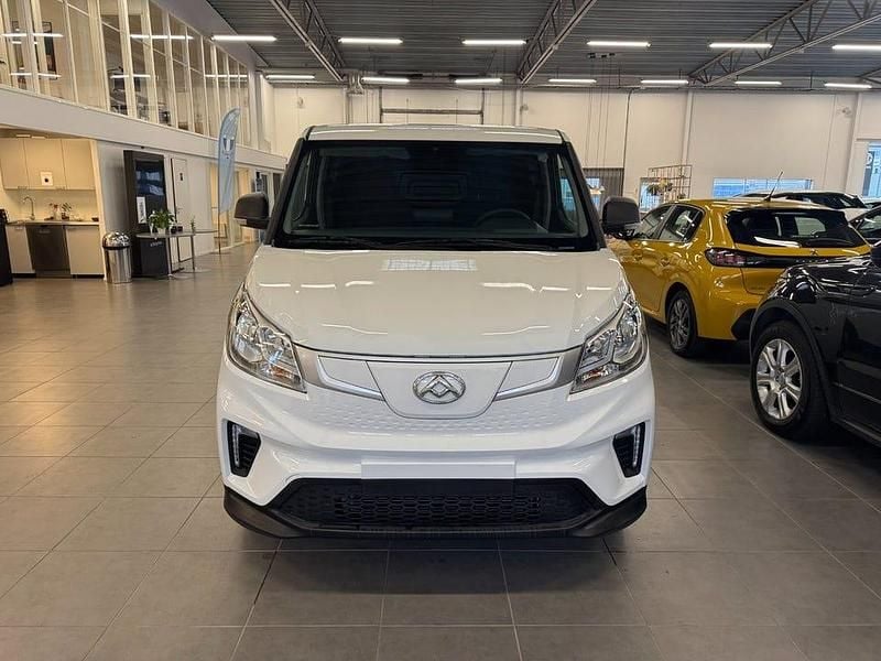 Begagnad Maxus eDeliver 3 88 kW (120 HK) 2023 Vit Van