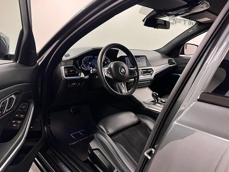 Begagnad BMW 330e M Sport 184 HK (135 kW) 2019 Grå Sedan