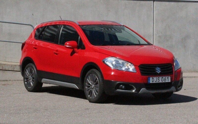 Röd Begagnad 2014 Suzuki SX4 S-Cross SUV | 99 500 kr (Superpris) - Bild 1/2