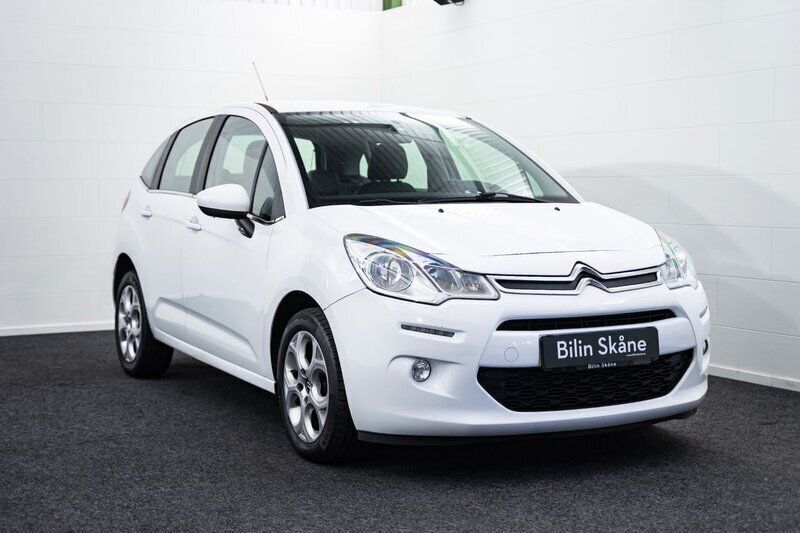 Vit Begagnad 2016 Citroën C3 Halvkombi | 79 900 kr (Marknadspris) - Bild 1/4