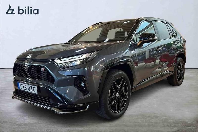 Grå Begagnad 2024 Toyota RAV4 Hybrid SUV | 589 900 kr - Bild 1/1