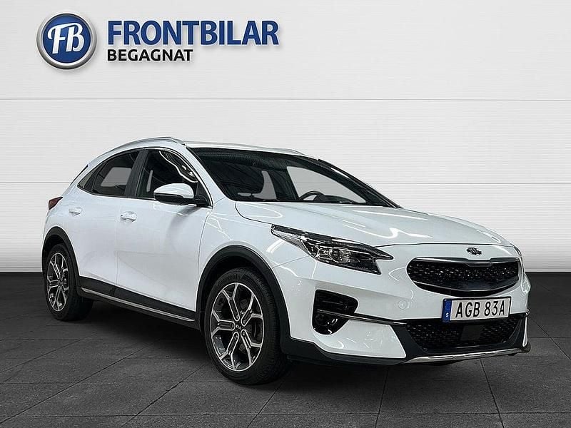 Vit Begagnad 2020 Kia XCeed Advance SUV | 209 900 kr (Bra pris) - Bild 1/3