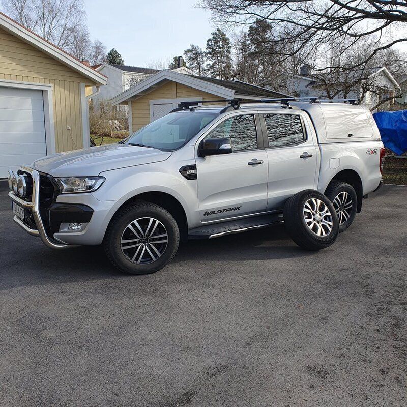 Grå Begagnad 2016 Ford Ranger Wildtrack Pickup | 285 000 kr (Marknadspris) - Bild 1/4