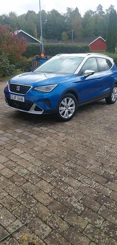 Begagnad 2023 Seat Arona SUV | 210 000 kr (Marknadspris) - Bild 1/4