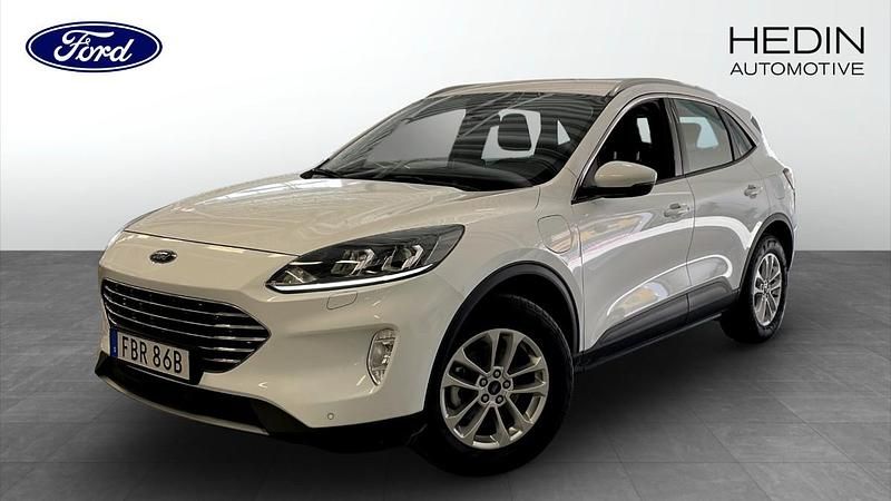Vit (white) Begagnad 2022 Ford Kuga Titanium SUV | 259 900 kr (Marknadspris) - Bild 1/4