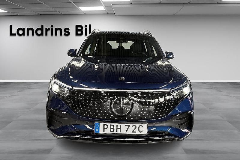 Begagnad Mercedes EQB250+ Advanced 139 kW (190 HK) 2024 Blå SUV