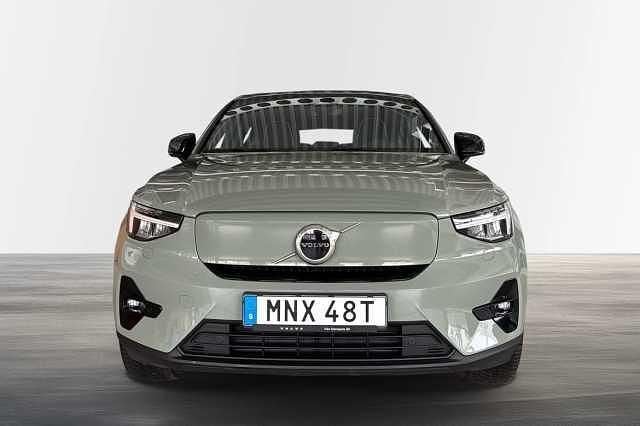 Begagnad Volvo EC40 Plus 188 kW (256 HK) 2024 Grön SUV