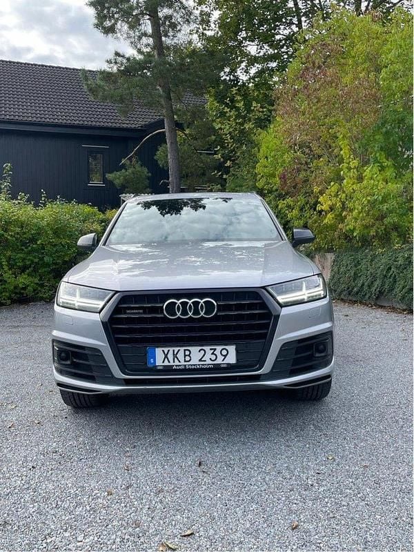 Silver Begagnad 2018 Audi Q7 S-Line SUV | 347 000 kr (Marknadspris) - Bild 1/4