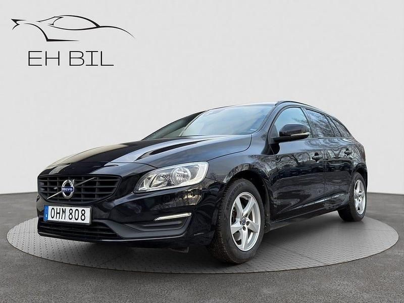 Svart Begagnad 2017 Volvo V60 Kinetic Kombi | 179 900 kr (Marknadspris) - Bild 1/4