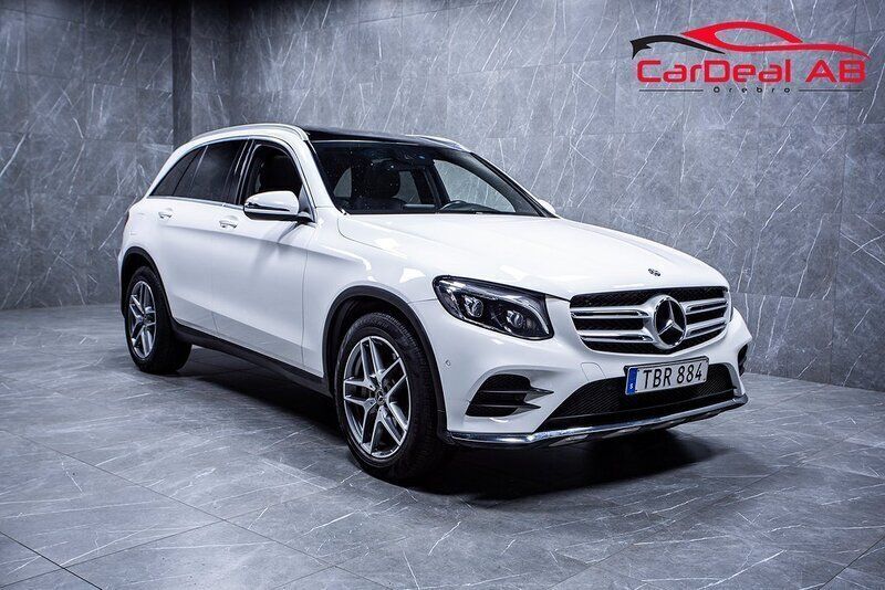 Vit Begagnad 2018 Mercedes GLC220 AMG SUV | 339 800 kr (Marknadspris) - Bild 1/4
