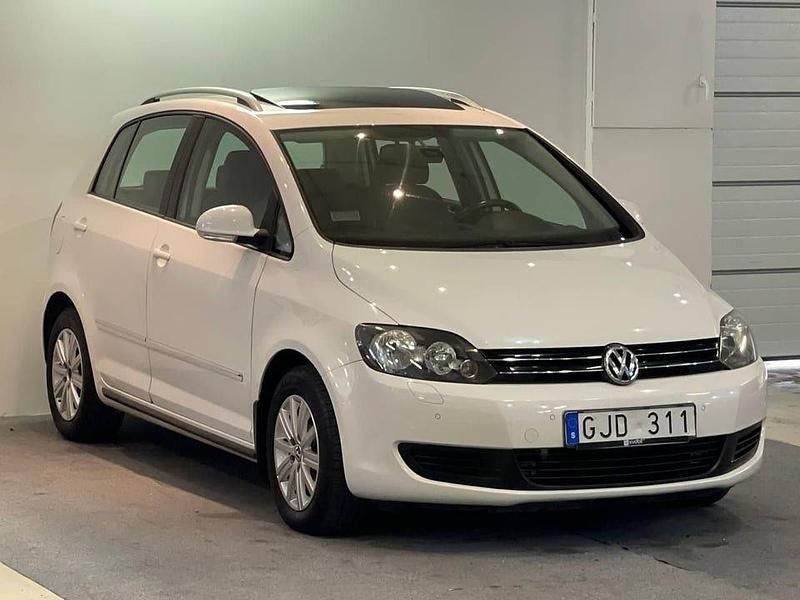 Begagnad VW Golf Plus Cross 122 HK (89 kW) 2011 Vit Minibuss