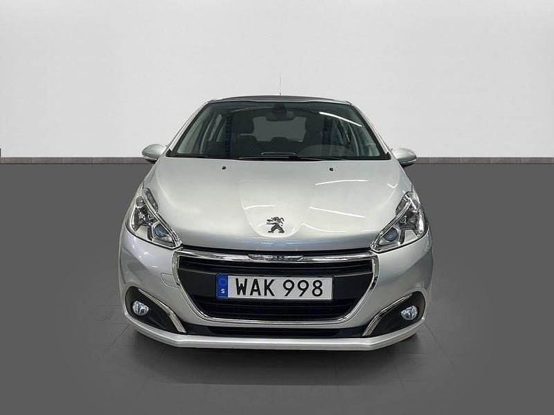 Begagnad Peugeot 208 82 HK (60 kW) 2015 Ljusgrå Halvkombi
