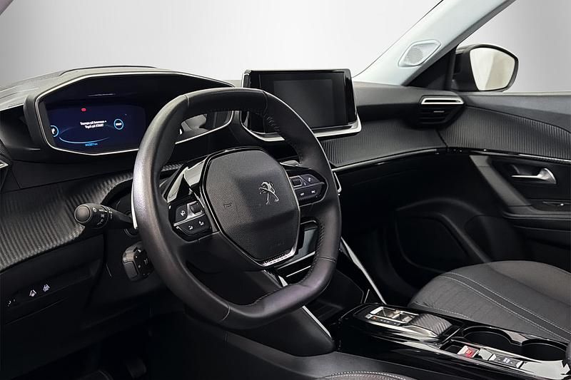 Begagnad Peugeot 2008 Allure 132 HK (97 kW) 2022 Orange SUV