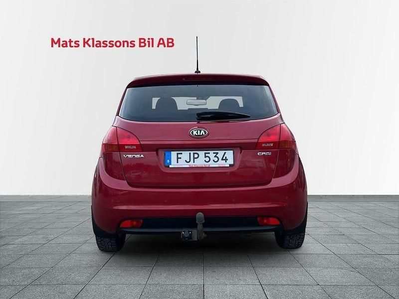 Begagnad Kia Venga 91 HK (66 kW) 2014 Röd Halvkombi