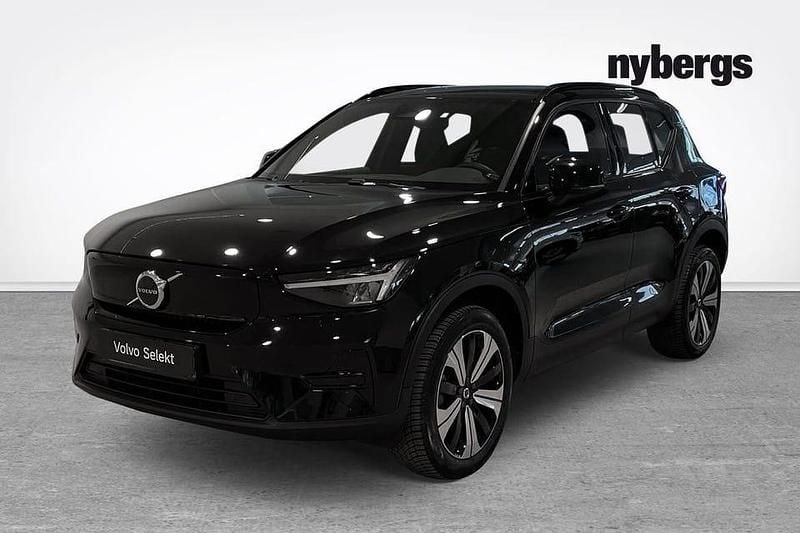 Begagnad Volvo XC40 Core 175 kW (238 HK) 2023 Svart SUV