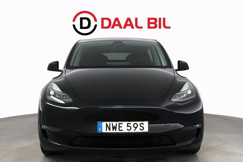 Begagnad Tesla Model Y Performance 392 kW (534 HK) 2023 Svart SUV