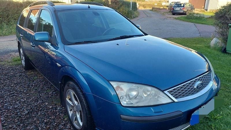 Blå Begagnad 2007 Ford Mondeo Kombi | 1 500 kr (Superpris) - Bild 1/4