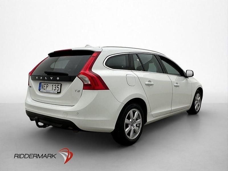 Begagnad Volvo V60 Summum 150 HK (110 kW) 2012 Vit Kombi